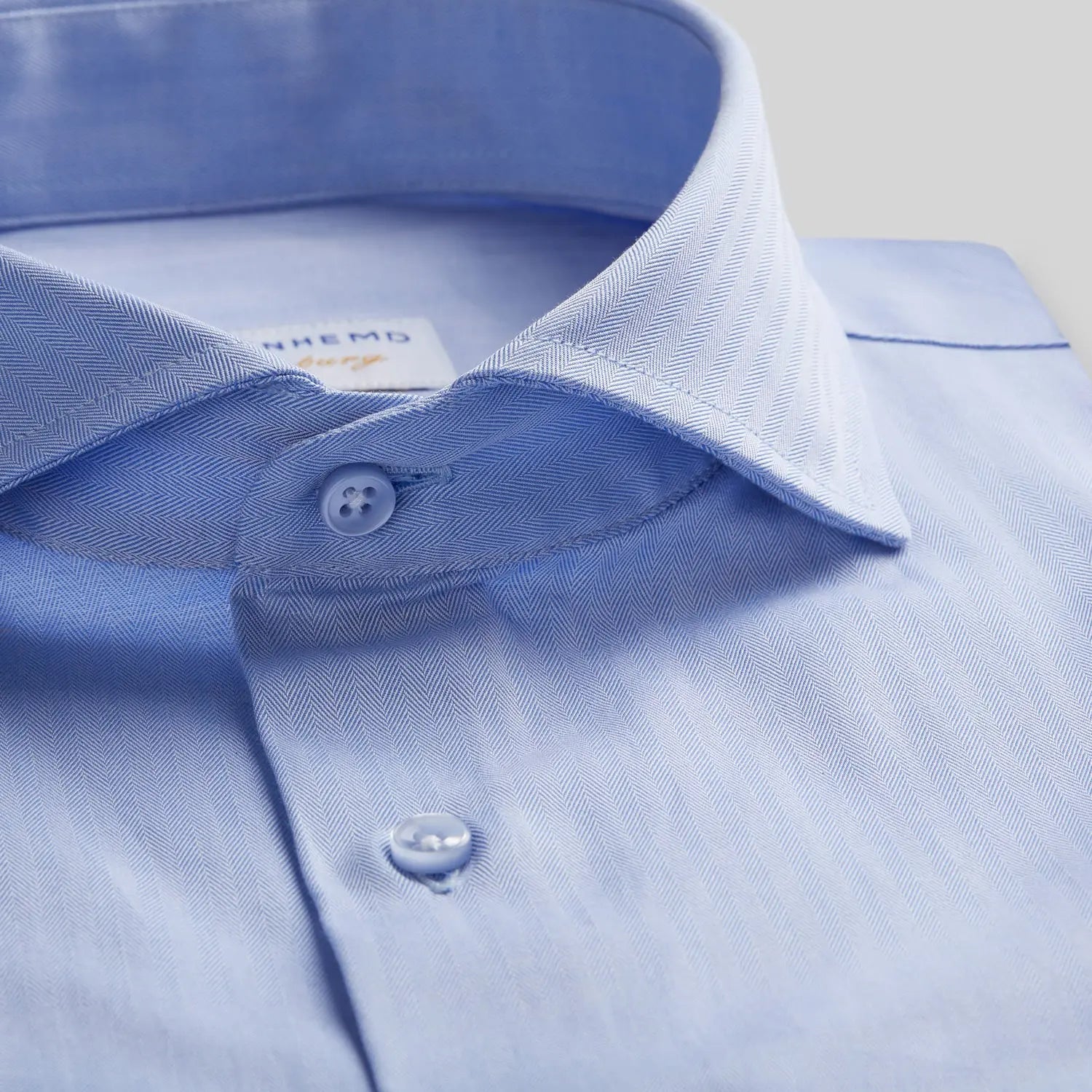 Tolles Hemd für grosse Herren mit extra langem Arm 72 cm und Überlänge von RIESENHEMD